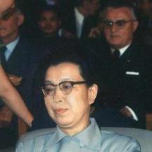 江青
